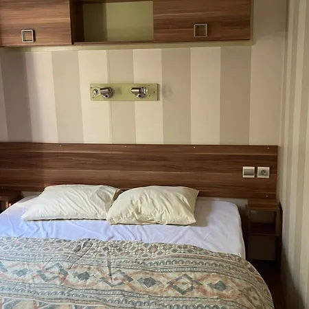 Mobil-home Avec Terrasse - 4 Pers. - Api-1-52-2907 * Fontenoy-le-Château